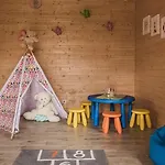 Summer House By The Sea With Bbq Vakantiehuis *