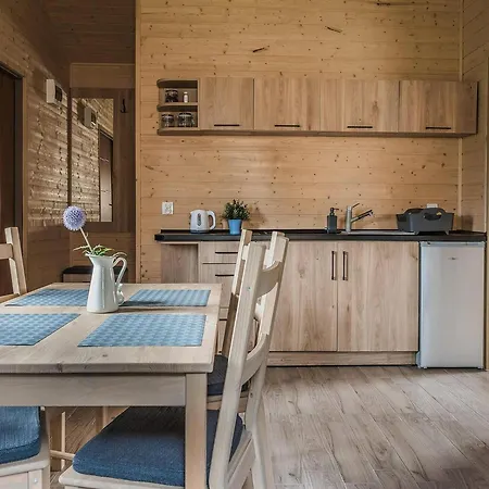 Summer House By The Sea With Bbq