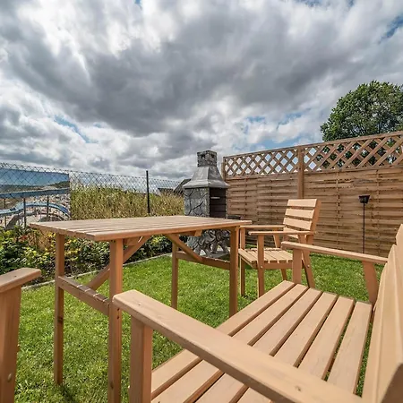 Summer House By The Sea With Bbq Świerzno